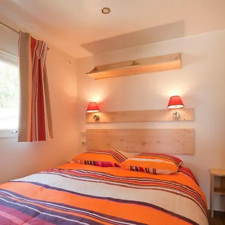 Les Roulottes De Cuzay Feriehus Roiffé