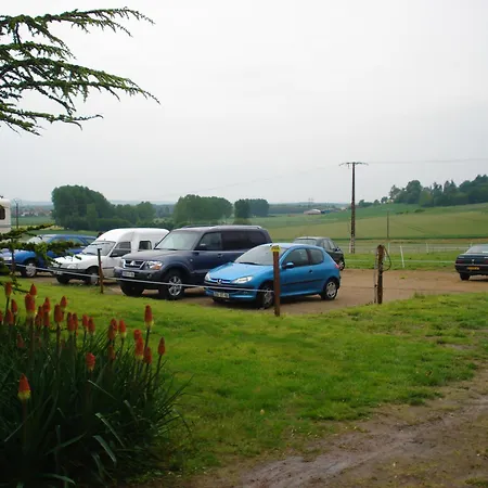 Feriehus Les Roulottes De Cuzay Roiffé