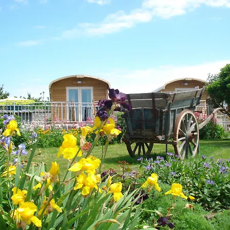 Casa de Férias Les Roulottes De Cuzay