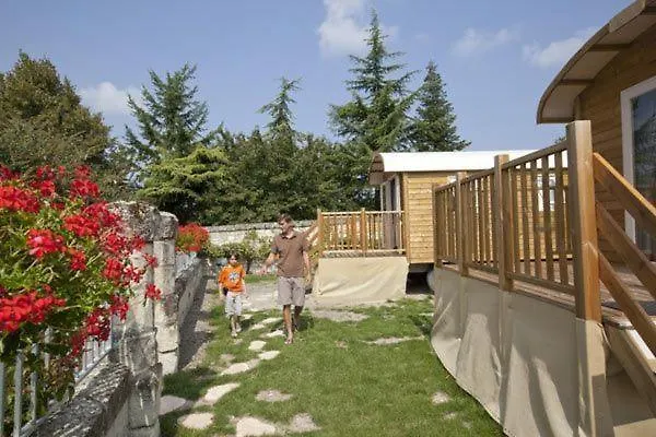 Les Roulottes De Cuzay * Roiffé