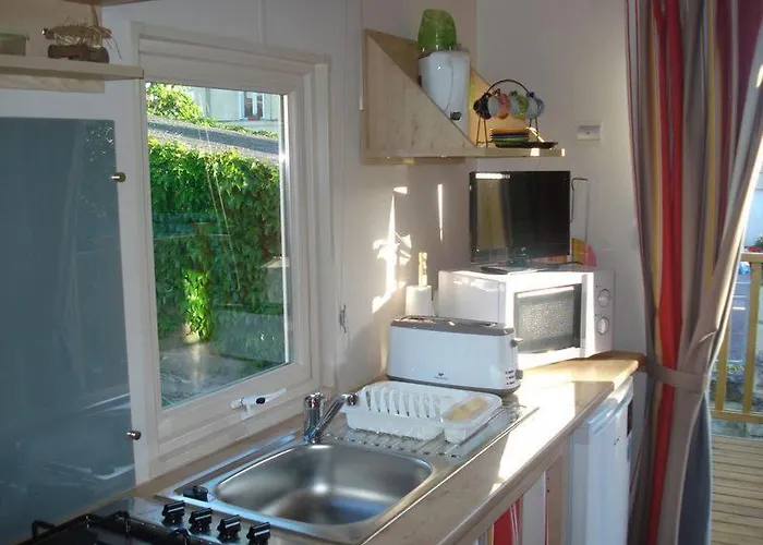 Les Roulottes De Cuzay Roiffé