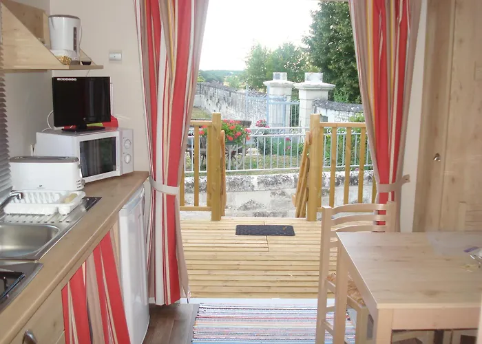 Les Roulottes De Cuzay Roiffé